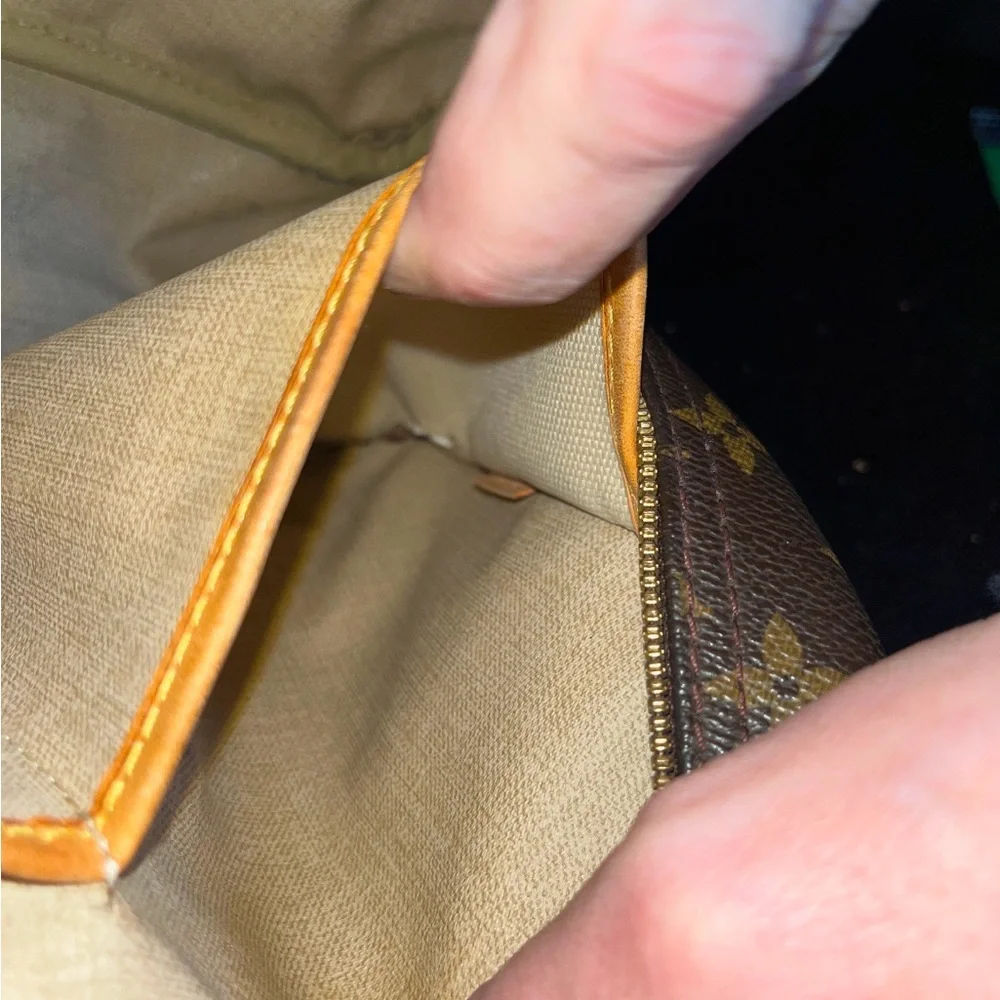 Louis Vuitton LV Monogram Deauville